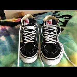 8.5 Hi-top skate vans